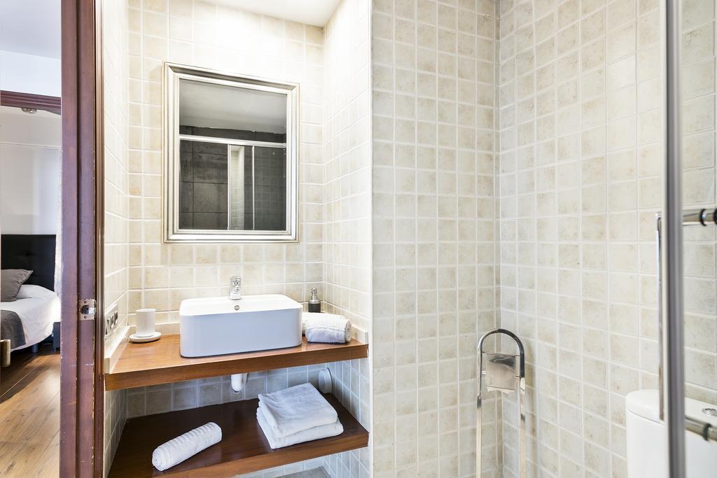 Uma Suites Bruc Barcelona Pokoj fotografie